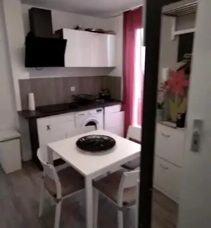 Apartment Plaza Rioflats *