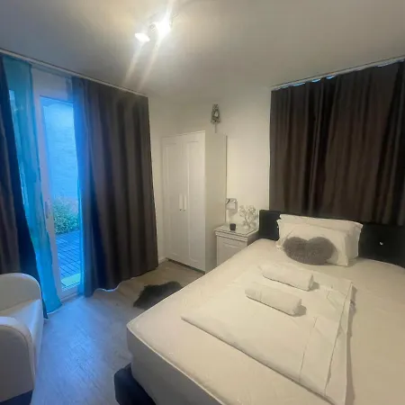 Plaza Rioflats Apartment Stuttgart